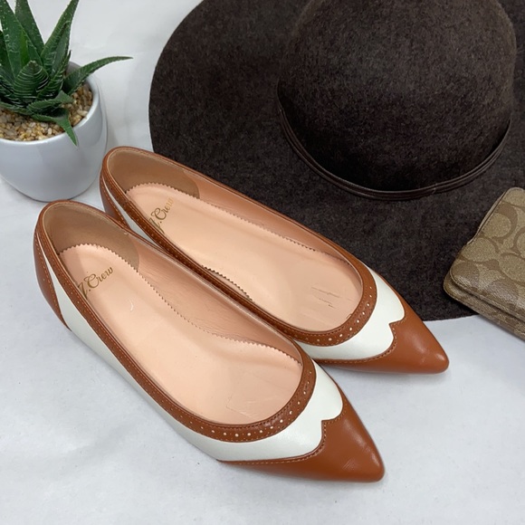 J. Crew Shoes - JCrew leather flats size 6 cute loafer design with pointy toe